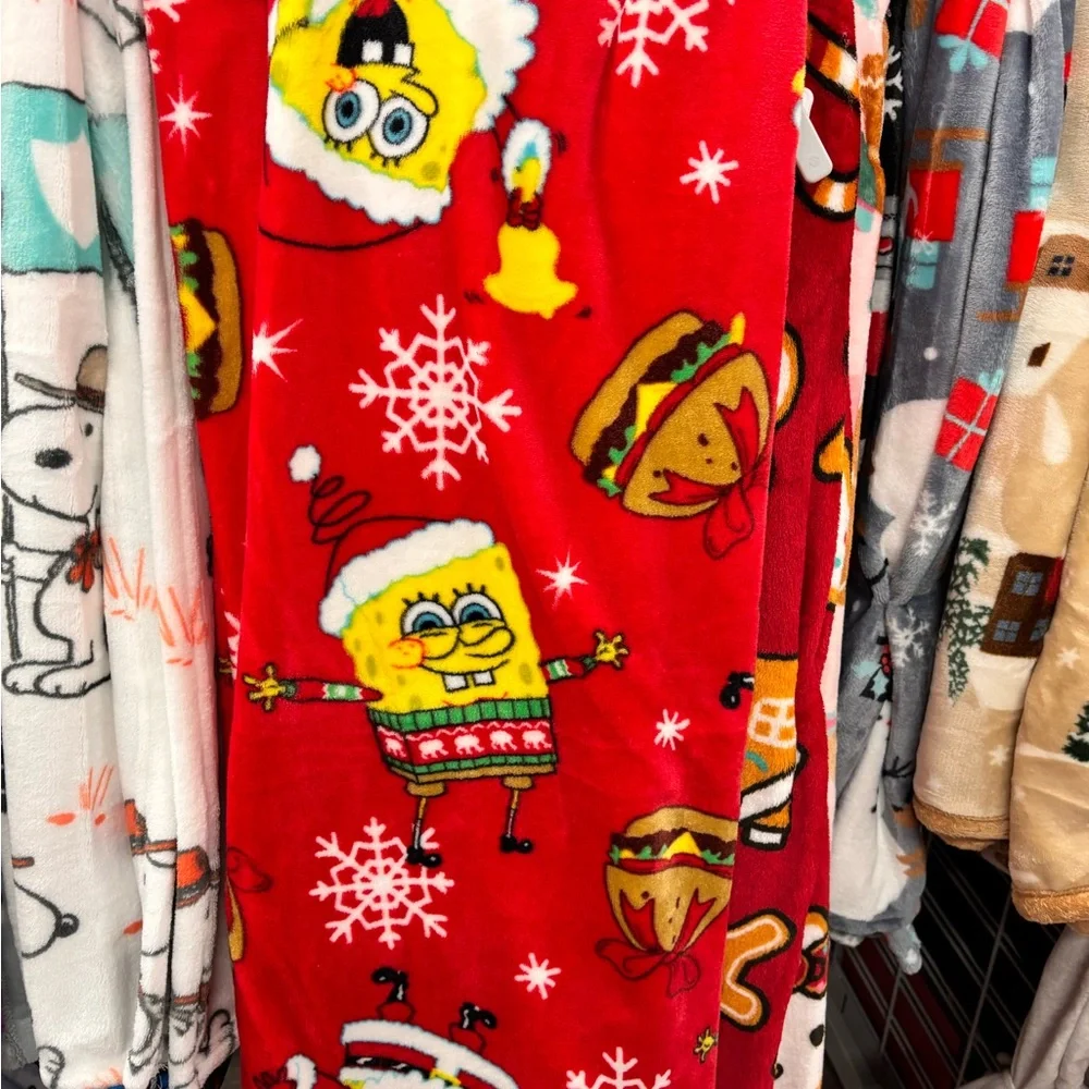 Viral Christmas Red SpongeBob SquarePants Holiday Blanket